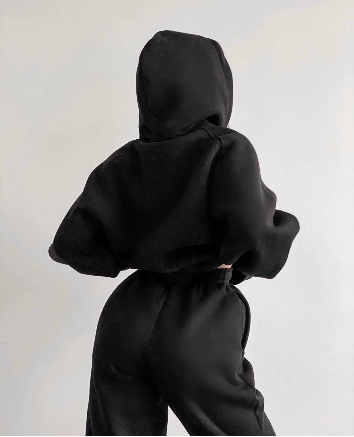 Fashionable New Style Sports Knitting Suit For Women