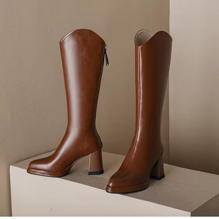 Elegant And Comfortable Long V Cut Women's Boots