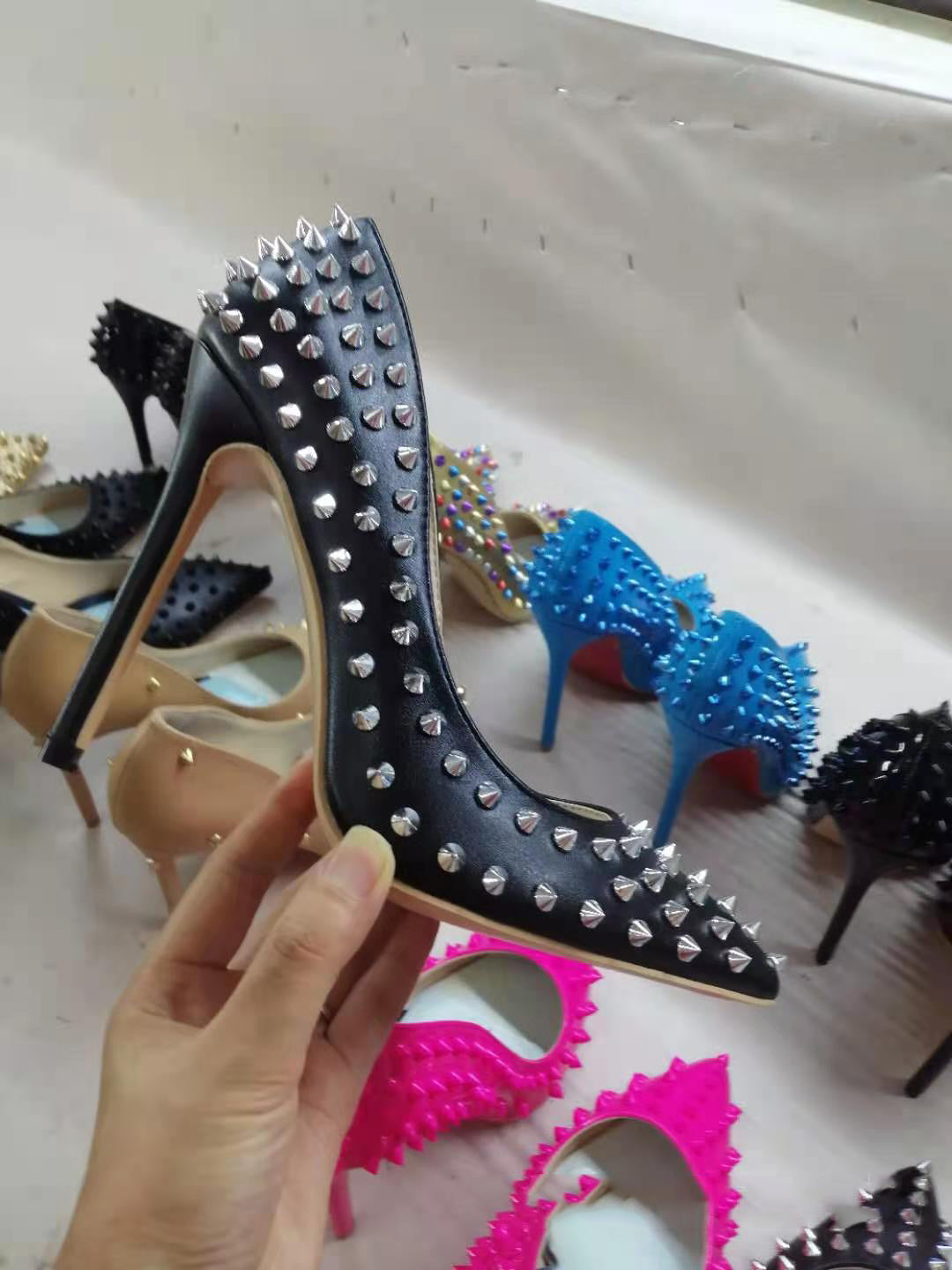 Fashion Women's Rivet Pointed Toe High Heels