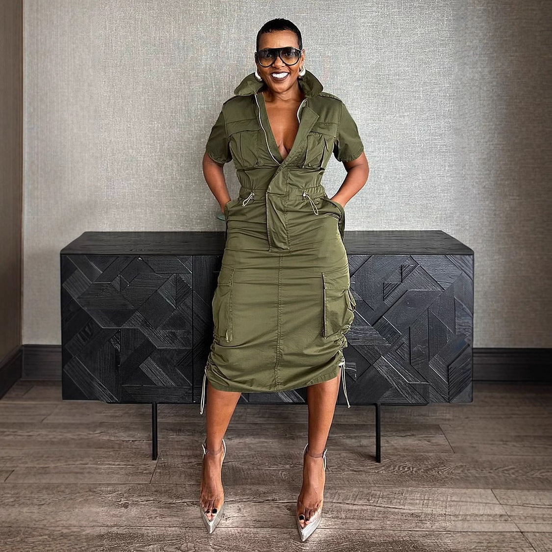 Multi-Pocket Workwear Drawstring Pocket Dress