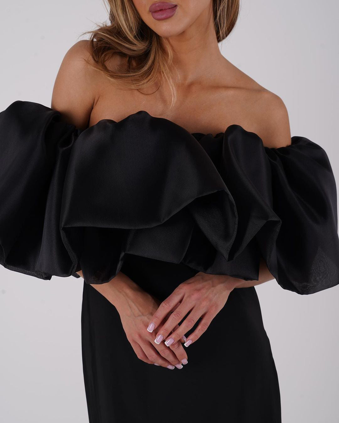 Elegant Off-shoulder Top Skirt Suit Women