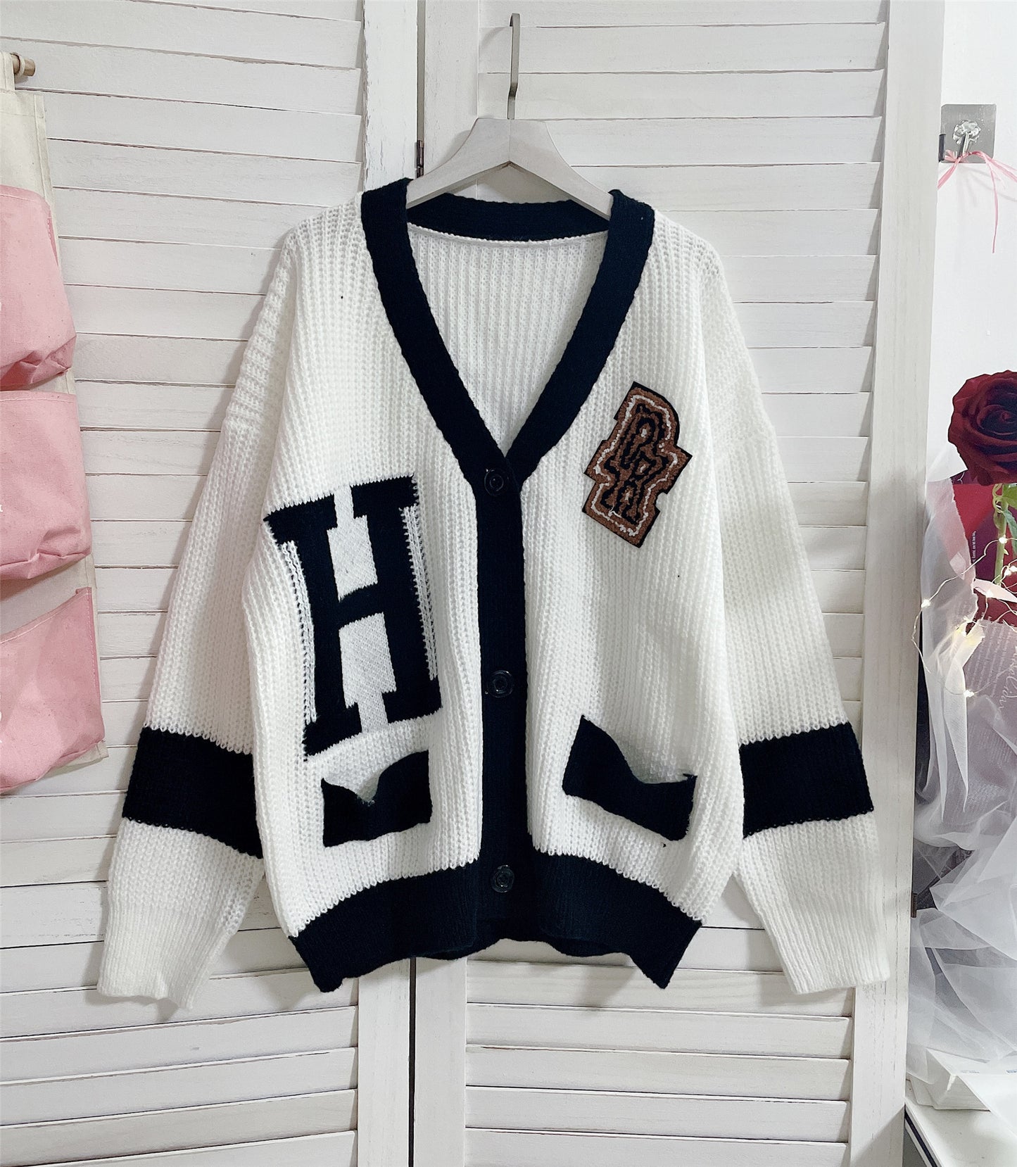 Age-Reducing College Style Loose And Thin Retro Sweater Coat