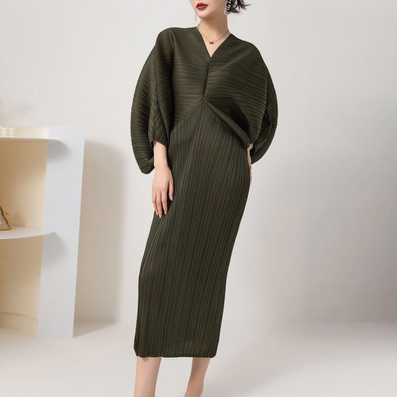 Batwing Sleeve V-neck Temperament Slimming Commuting Long Dress